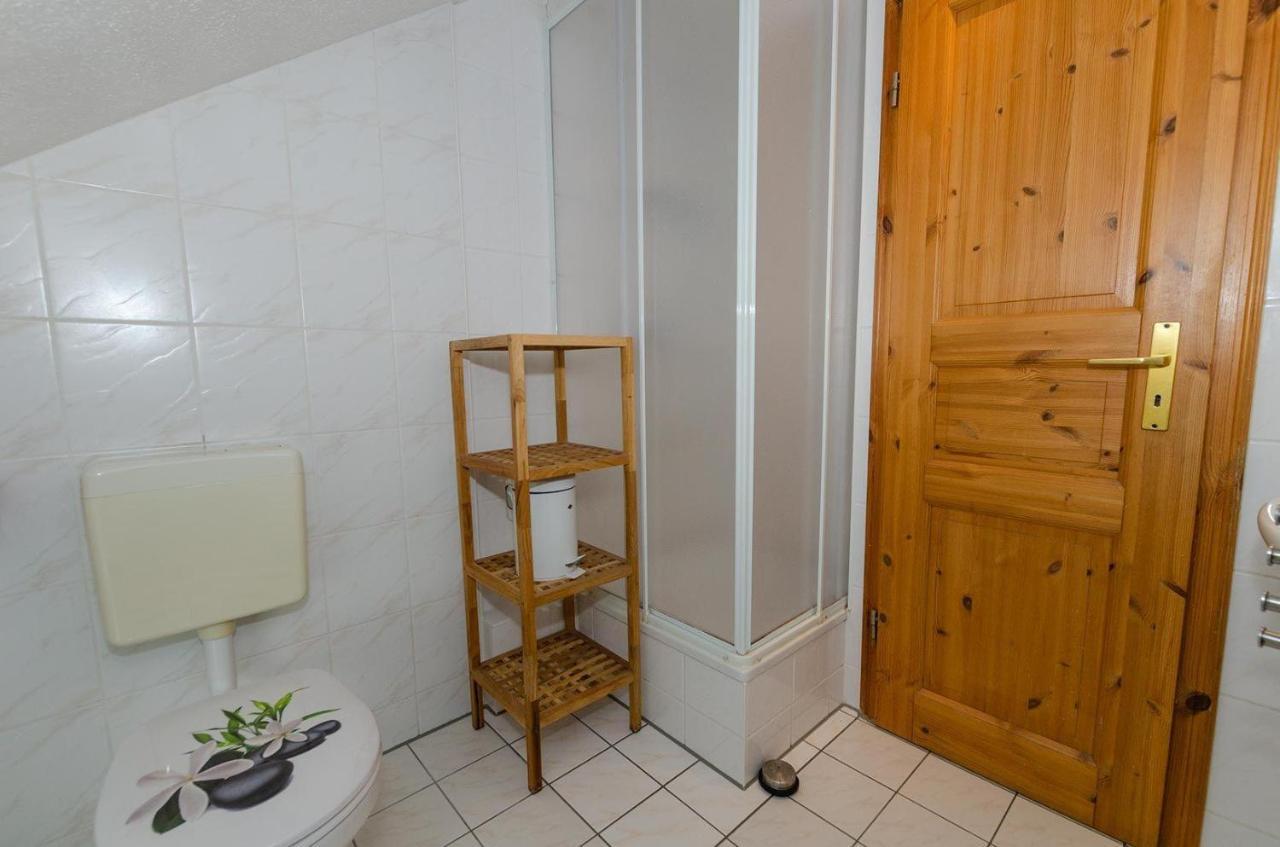 3-R-Ferienwohnung-Fuer-3-Personen-In-Schaprode-Auf-Ruegen-Zi4 المظهر الخارجي الصورة
